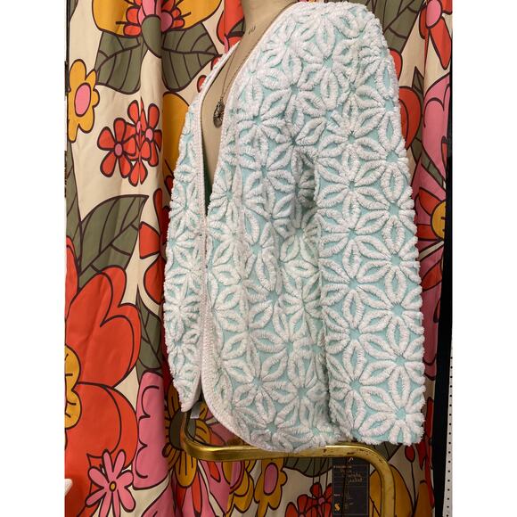 1980s chenille jacket aqua and white daisy m/l fuzzy boxy blanket 36 to bust 80s - Picture 6 of 10